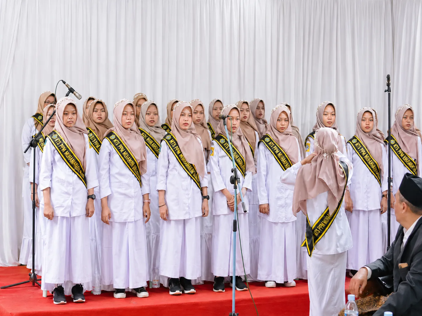 Peserta didik berprestasi MTs PIM Mujahidin Bageng